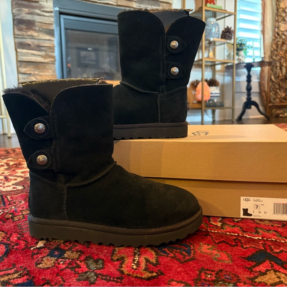 UGG Marciela II UGGpure™ Lined Boot black Suede size 7 US or 38 EU